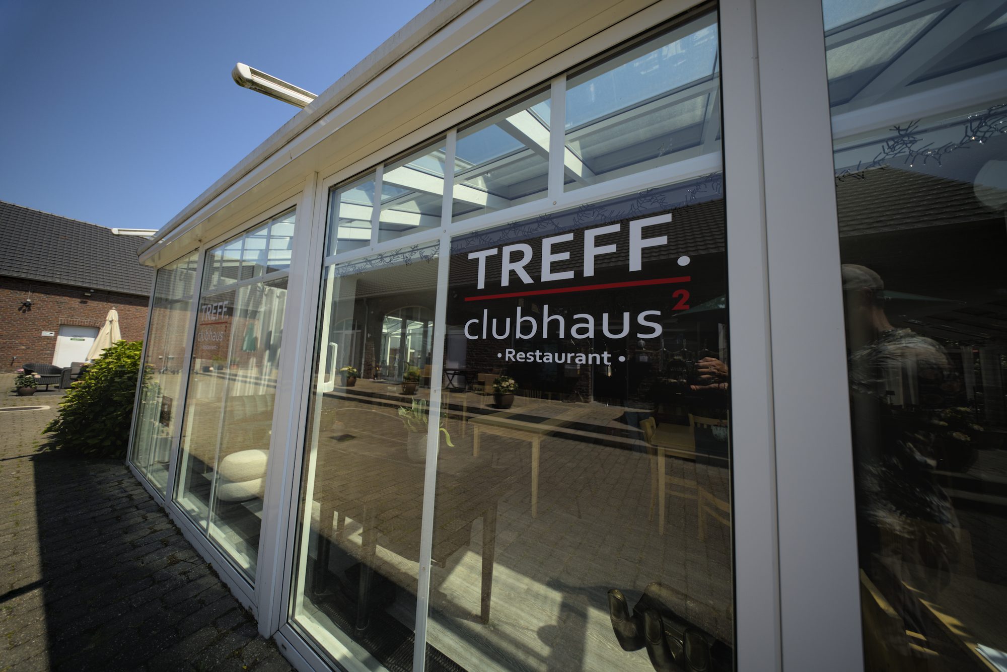 Goldene Stunde am Clubhaus.